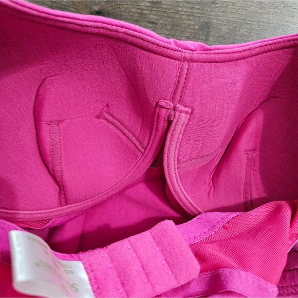 Barbie Pink T Shirt Padded Shelf Bra Sleeveless Cotton Tank Top 36B Casual Y2K - Picture 6 of 8